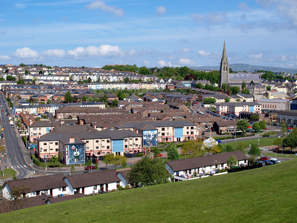 Derry (Londenderry) : Derry (Londenderry) :