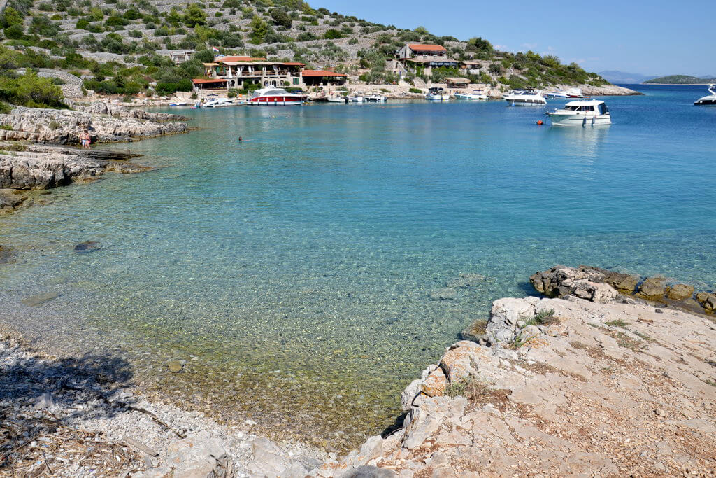 Kaprije eiland : Kaprije eiland :