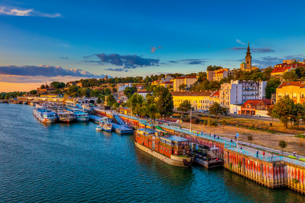 Сербия фото людей